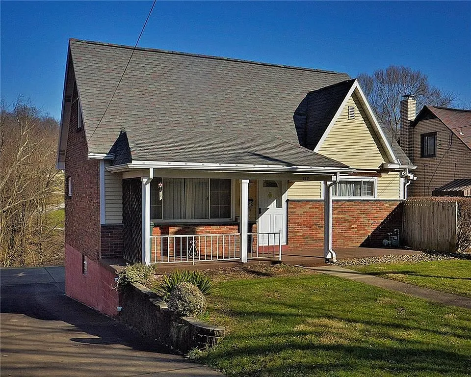 117 Bernard Dr photo 1