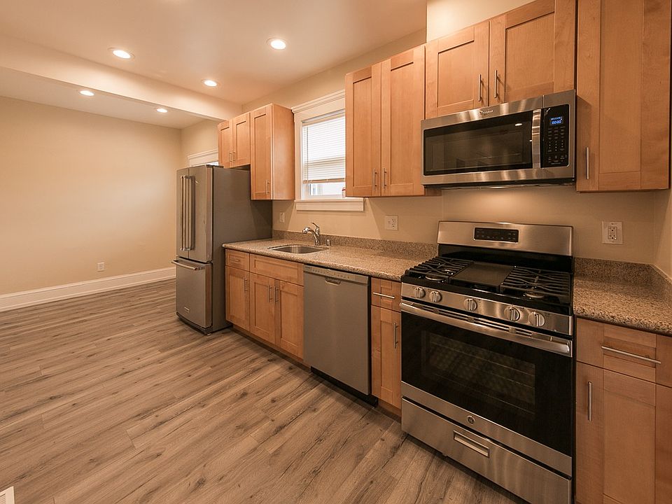 Kitchen with dining area - new everything
