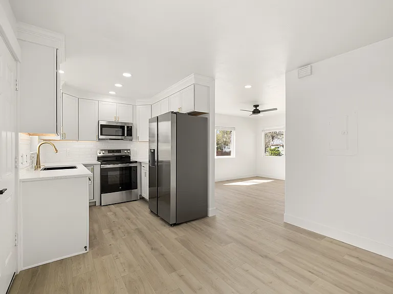 3205 W Anderson St — Photo 7