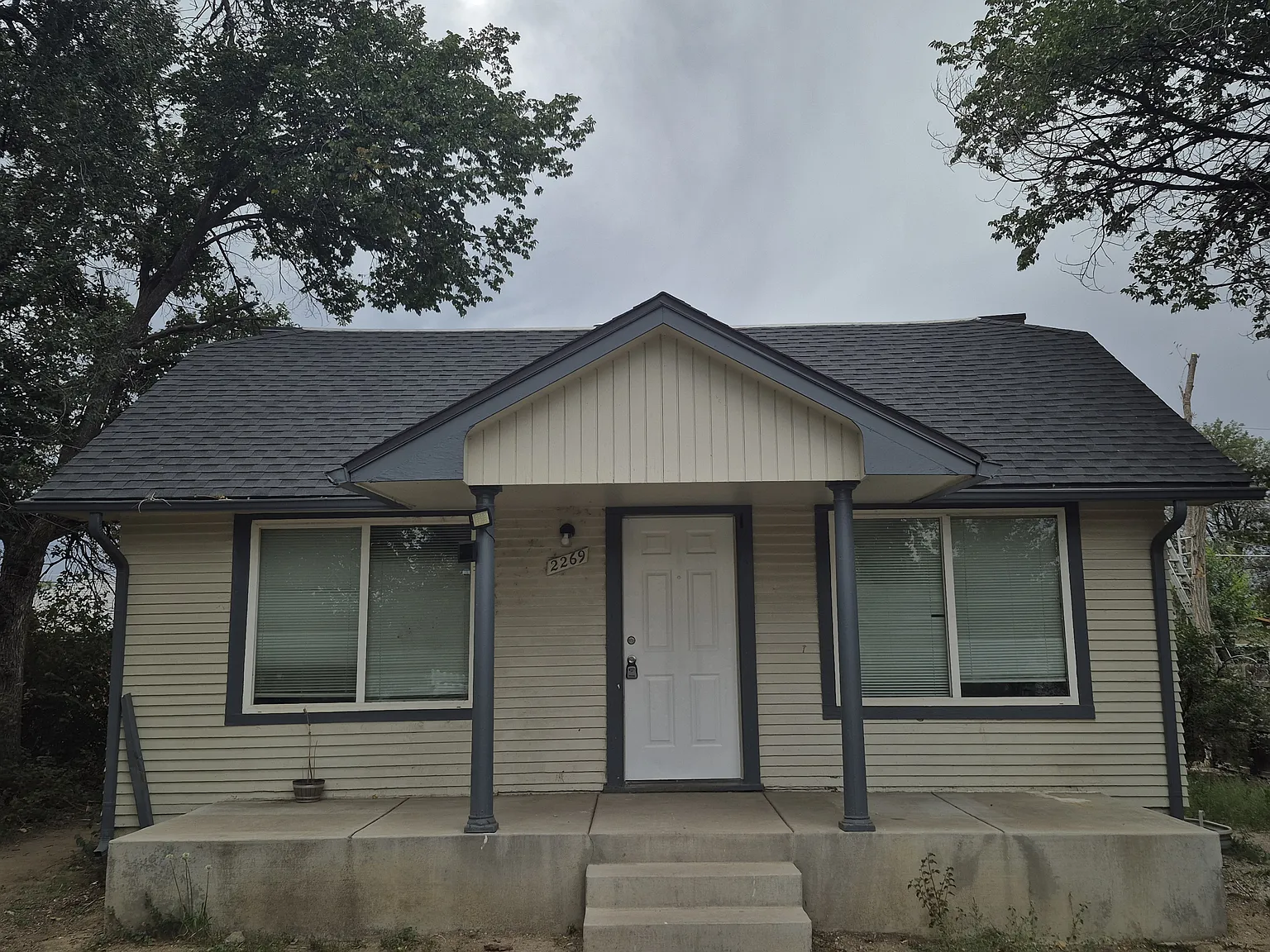 4 bed, 2200 sqft, $2,495 — Photo 1