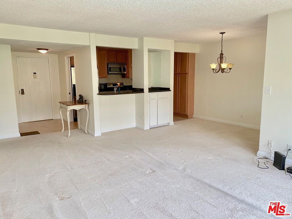 1st image of 6275 Canterbury Dr Unit 303