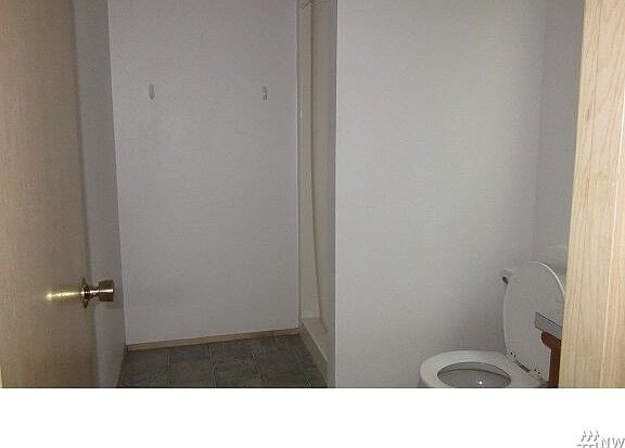 5th image of 102 Thyme Ave