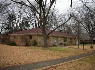 1925 E Jefferson Blvd, South Bend, IN 46617