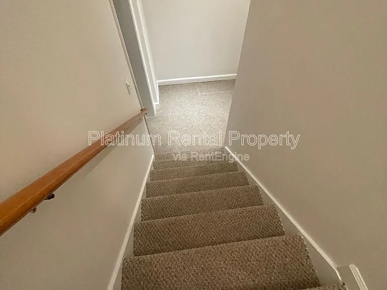 870 Ingleside Dr — Photo 58