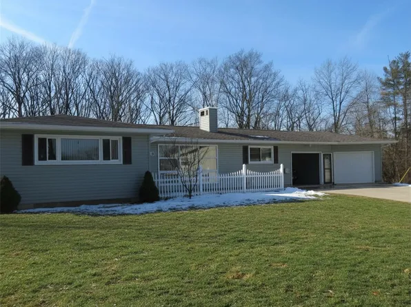 309 Hillcrest Ct, Sidney, OH 45365