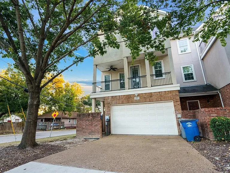 5836 La Vista Dr — Photo 2