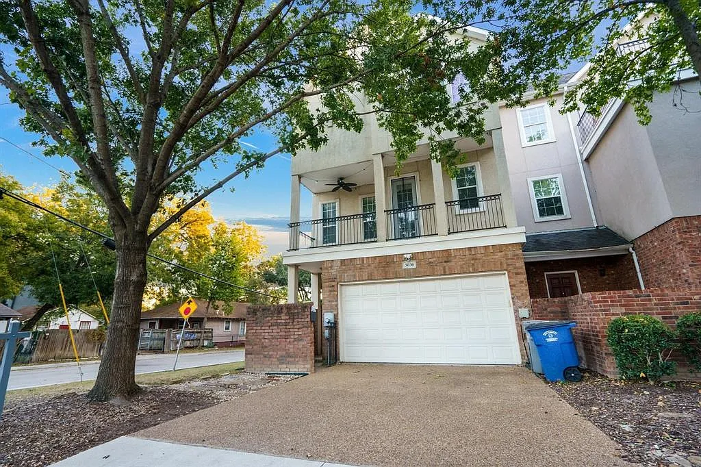 Building Photo - 5836 La Vista Dr