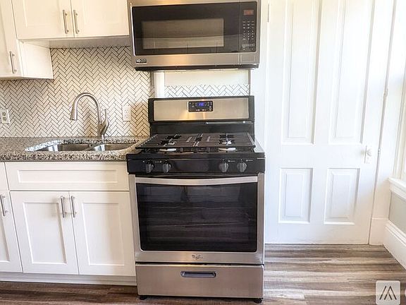 2nd image of 1190 Lincoln Ave
