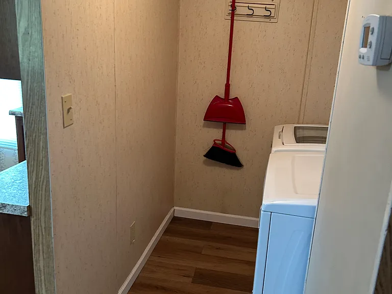 120 Eastridge Ln — Photo 26