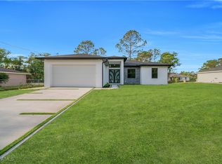 440 Parkdale Blvd, Lehigh Acres, FL 33974