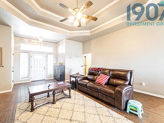 5th image of 3213 Carey Pl