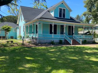 7446 Poplar Dr, Forestville, CA 95436