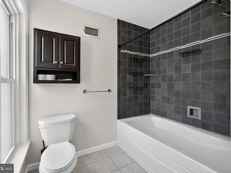 185 Baldwin St — Photo 22