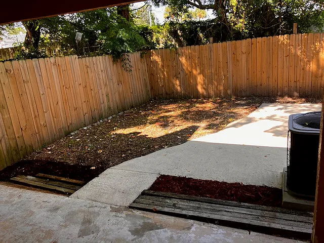 910 W Millard Ct — Photo 17