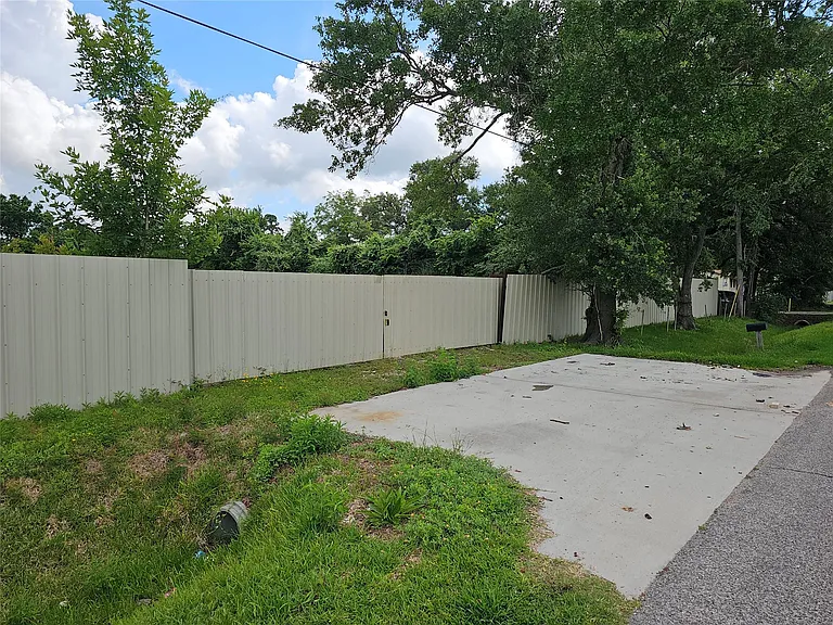 6007 Van Zandt St — Photo 14