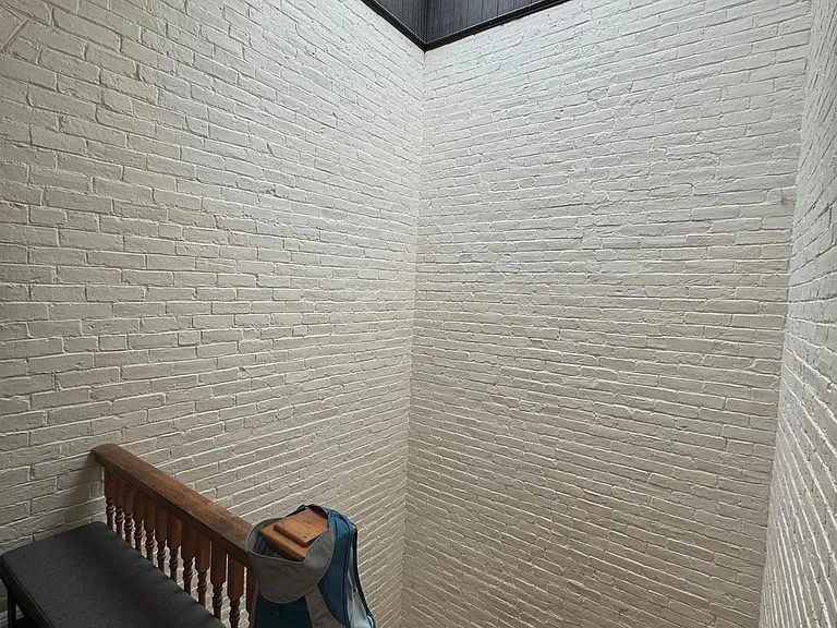 6 Giles Park #2A — Photo 19