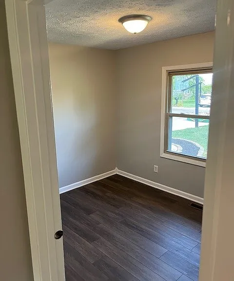 30 Sleepy Hollow Ct — Photo 13