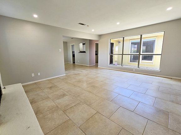 3rd image of 2311 Haynes Dr APT B