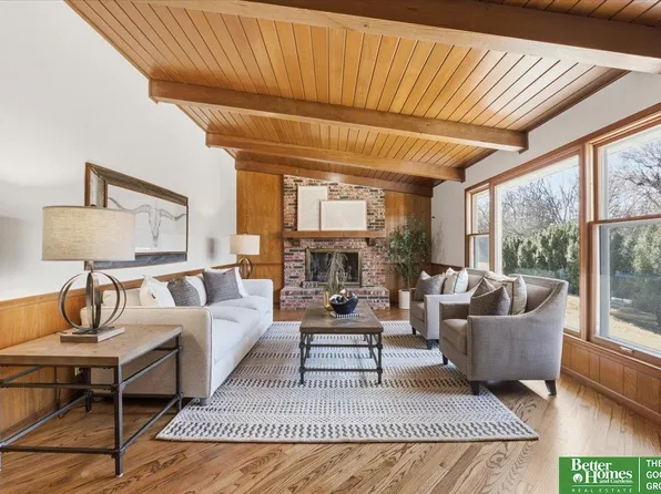 2211 N 137th St, Omaha, NE 68164