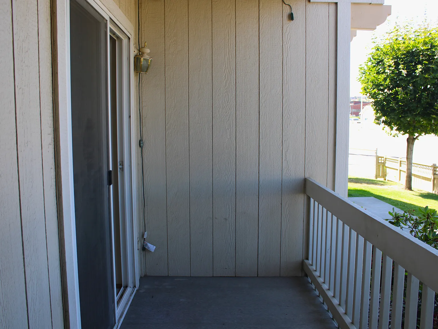2 bed, 1.5 bath, 1044 sqft, $1,695 — Photo 4