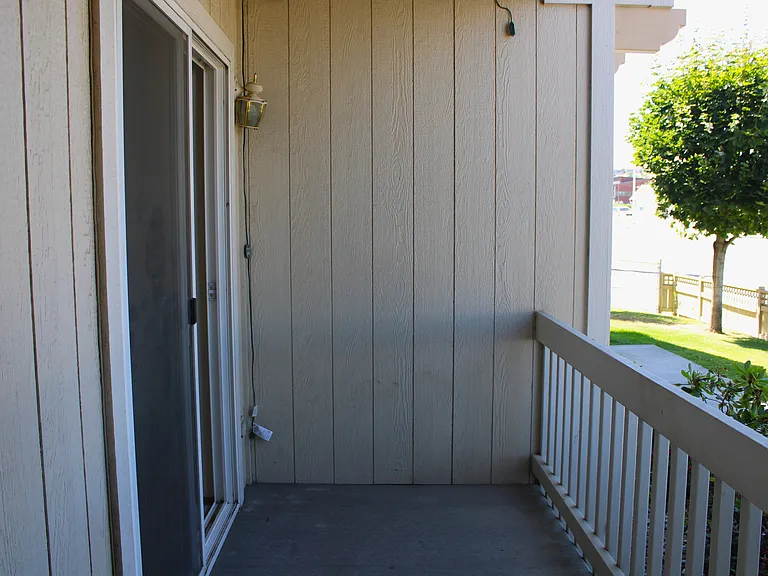 1231 McKittrick St #1 — Photo 4