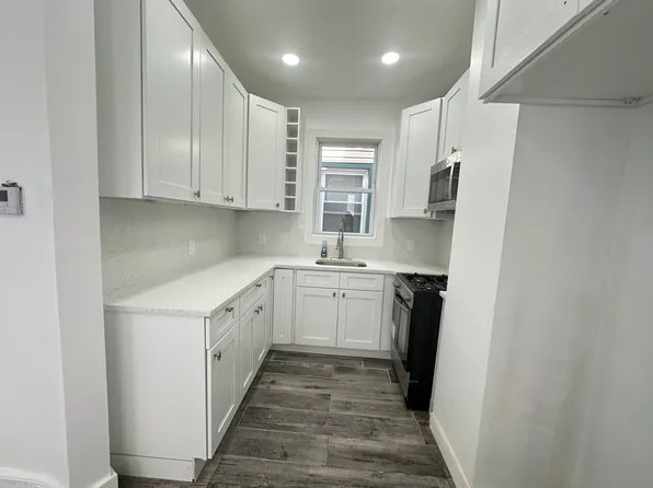 176 Lake Ave Floor 2, Clifton, NJ 07011