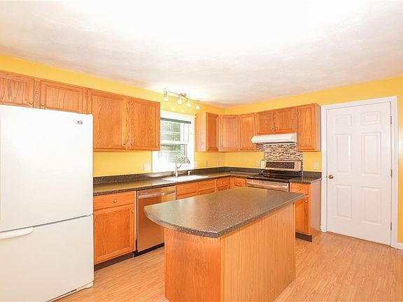 5th image of 14 Ivy Hollow Ct