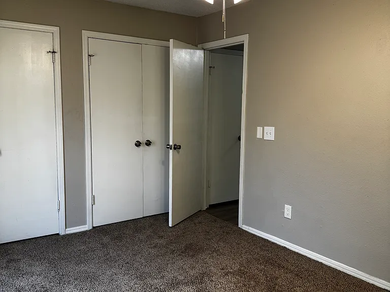 220 Bainbridge Rd — Photo 14