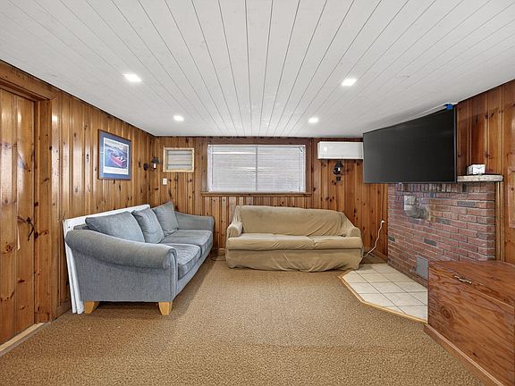 4th image of 4 Freeman Avenue