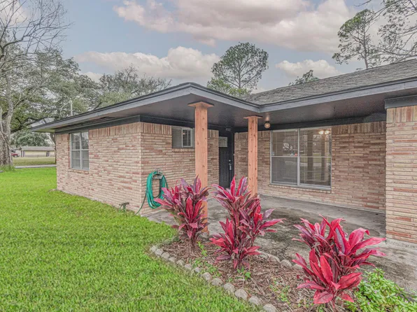 2834 Pansy St, Pasadena, TX 77503