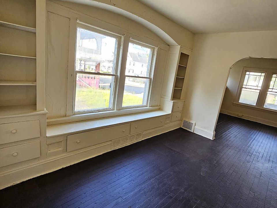 1st image of 3545 E 116th St #1