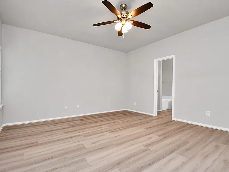 24118 Wild Horse Ln — Photo 28