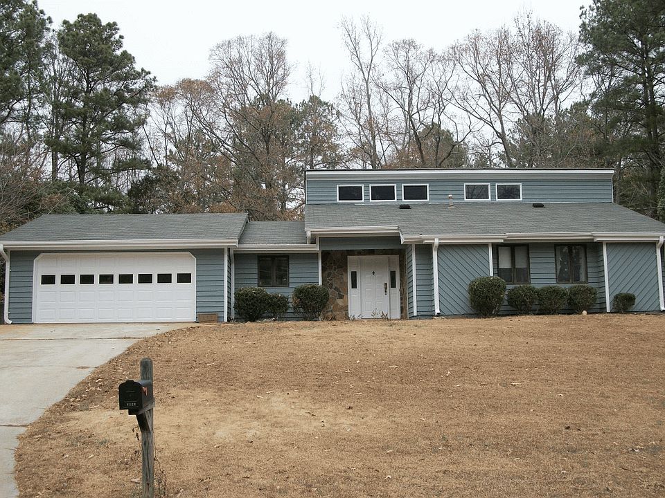 1st image of 812 Greenwood Trl SE