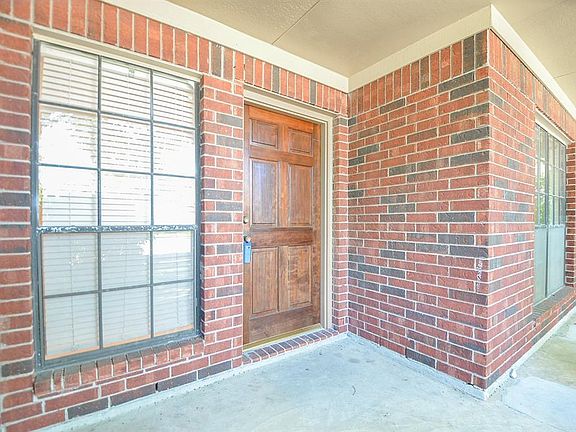 2nd image of 13414 Rosstown Ct