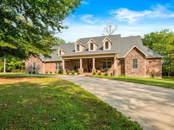 306 Combs Cir, London, KY 40744