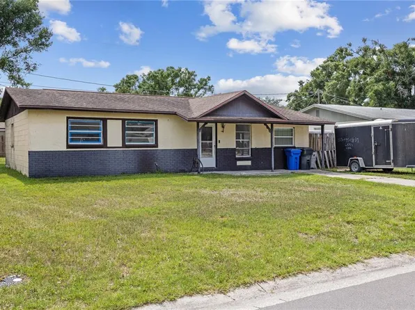 3211 Deerfield Dr, Tampa, FL 33619