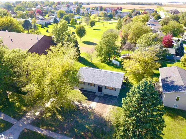 2007 Spring St, Grinnell, IA 50112