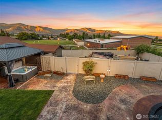 1428 NE Terrace Court, East Wenatchee, WA 98802