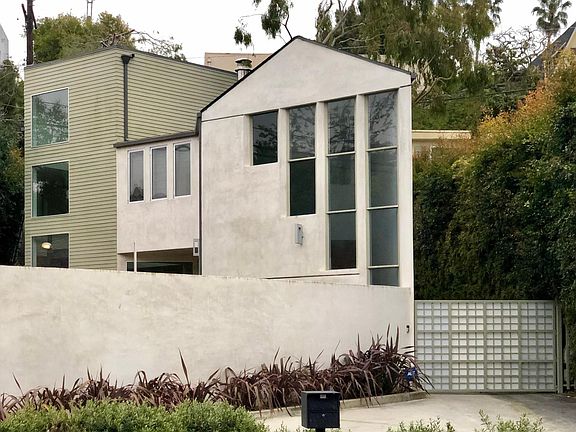2nd image of 278 Entrada Dr