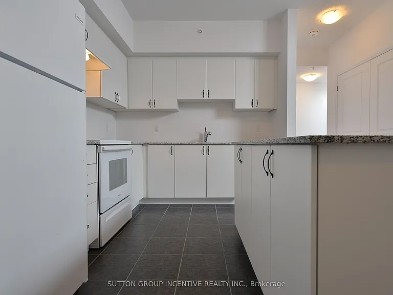 306 Essa Rd #505 — Photo 15