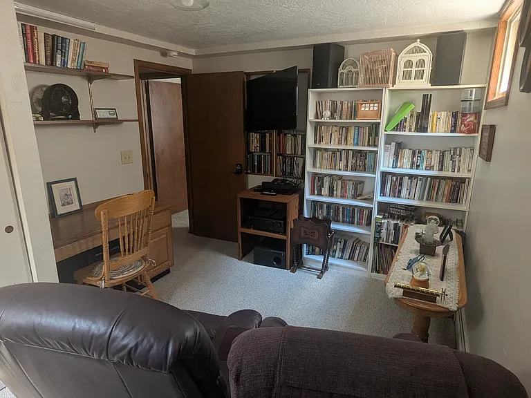 1940 Larkspur Dr #1 — Photo 12