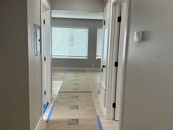 2nd image of 401 Taraval St #401