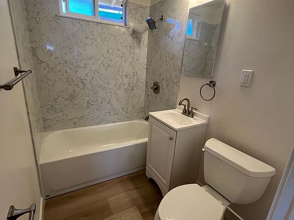5th image of 2718 Somerset Ave #2708