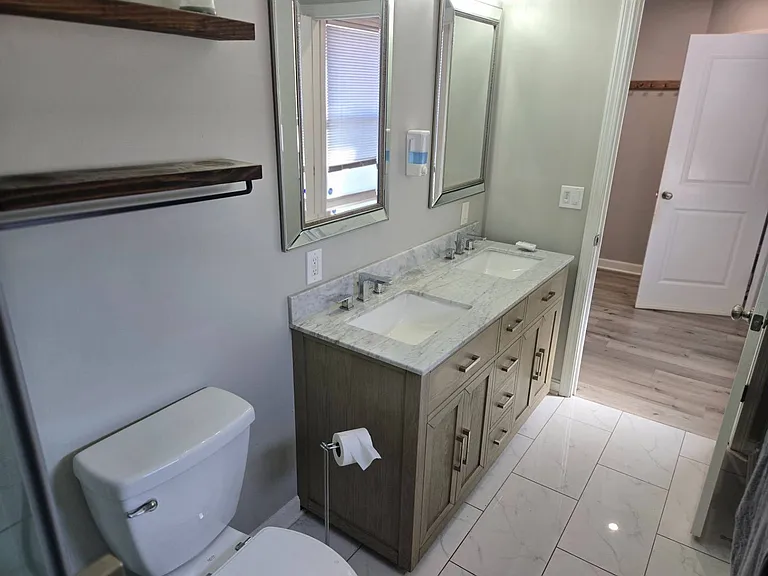 2723 Priscilla Ave — Photo 32