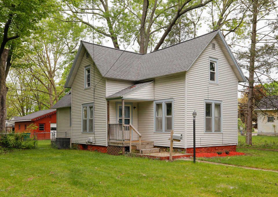 1st image of 65 Hinman Ave N