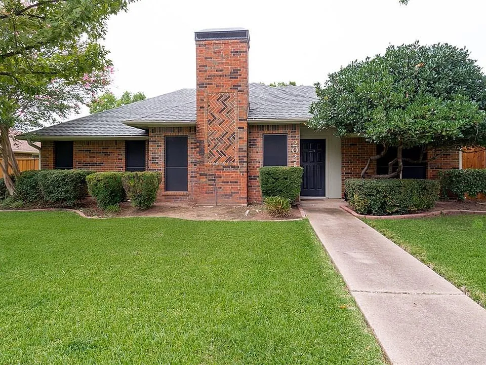 2021 Espinosa Dr