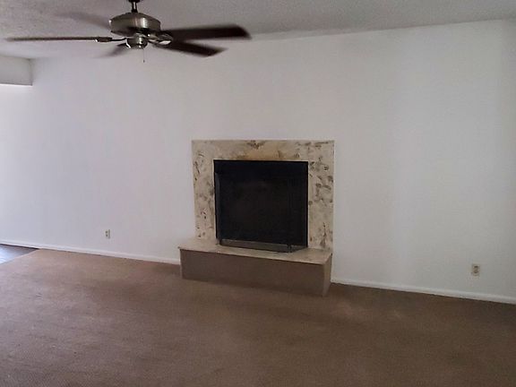 4th image of 9517 N Thurman Dr