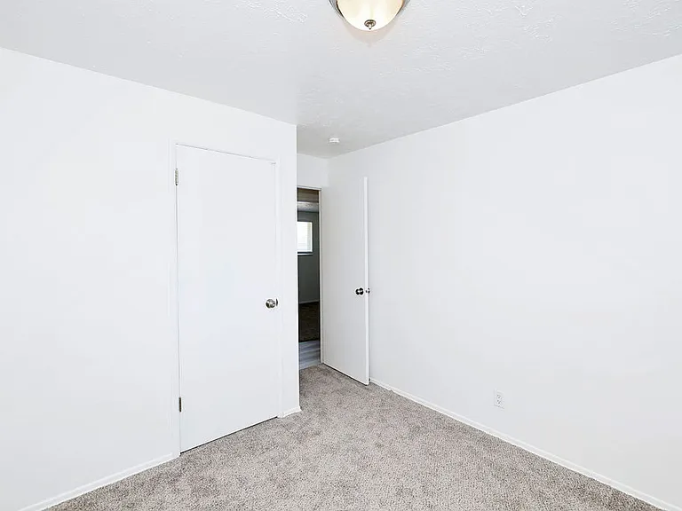444 N Morton Dr — Photo 8