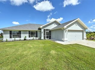 2712 33rd St SW, Lehigh Acres, FL 33971
