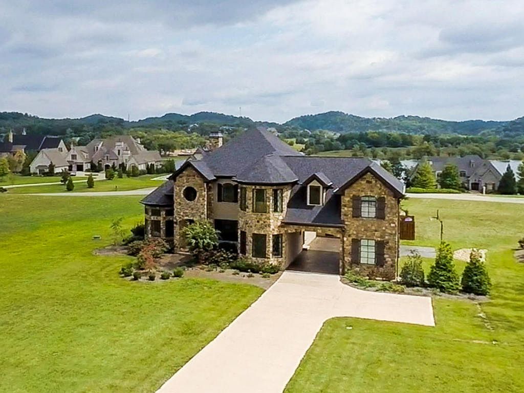 3633 Lashbrooke Way, Louisville, TN 37777 Zillow